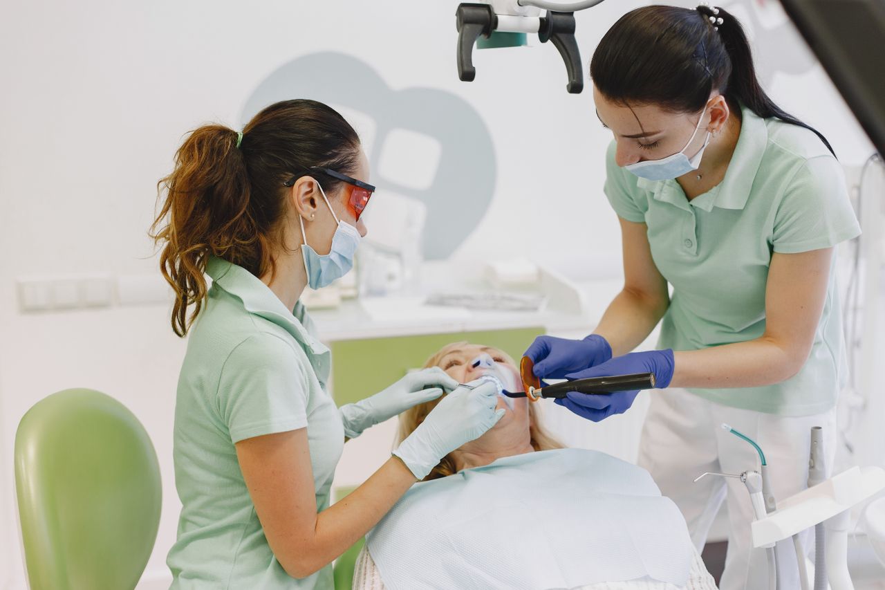 Dental fillings treatment in Dharamshala at Floss & Gloss Aesthetics
