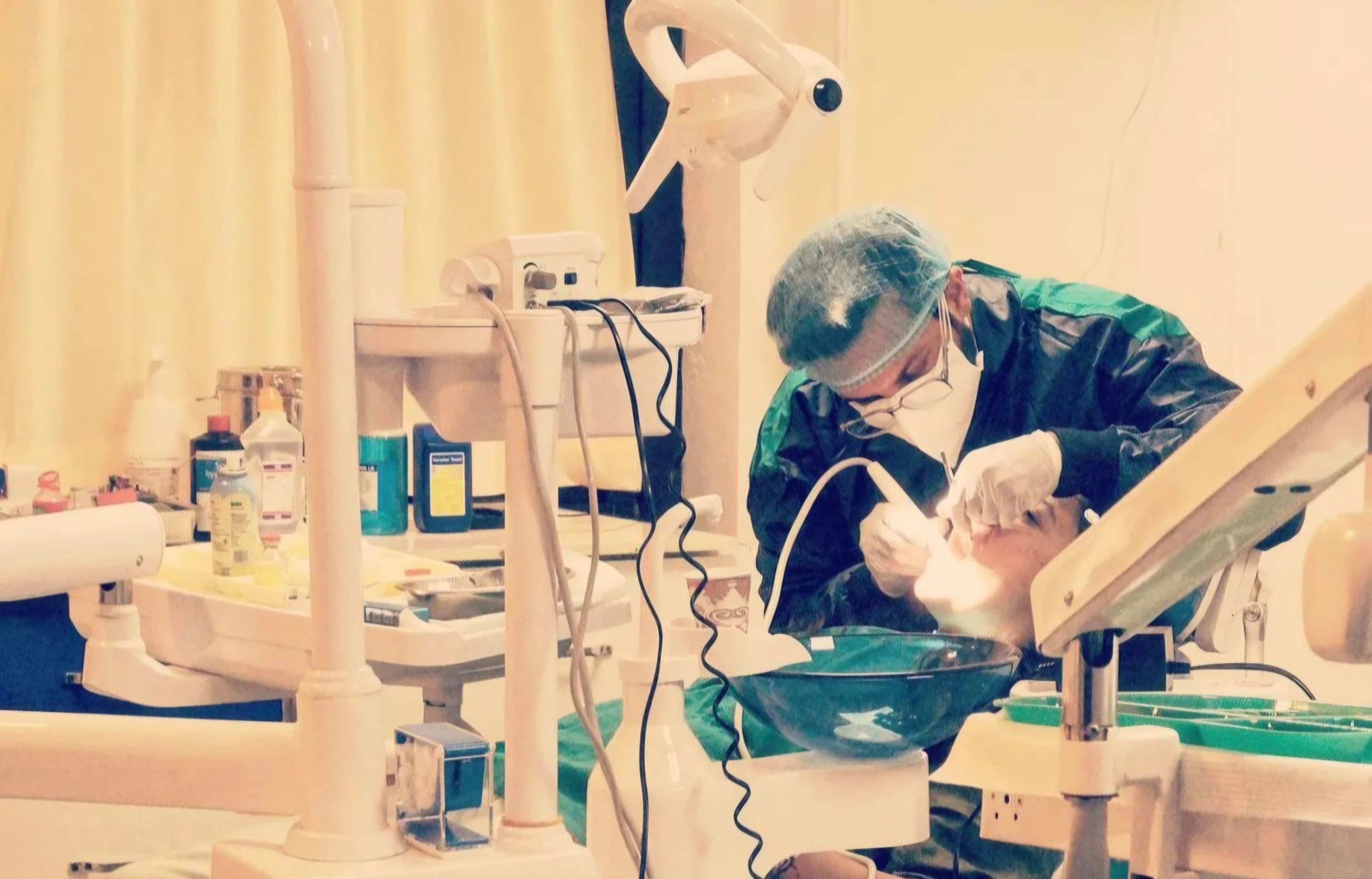 Dental Implants at Floss & Gloss Aesthetics